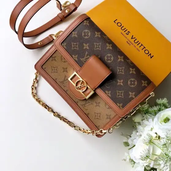 Affordable Vuitton Show） Dauphine Louis MM（2019 Spring 0510